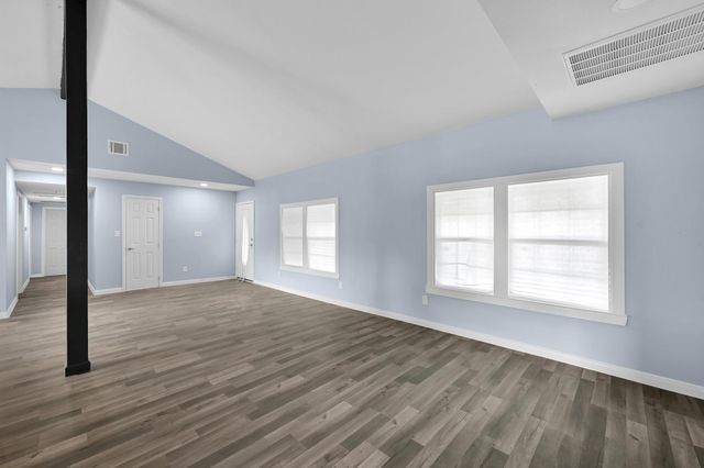 7508 Harlem Street, Baytown, TX 77521