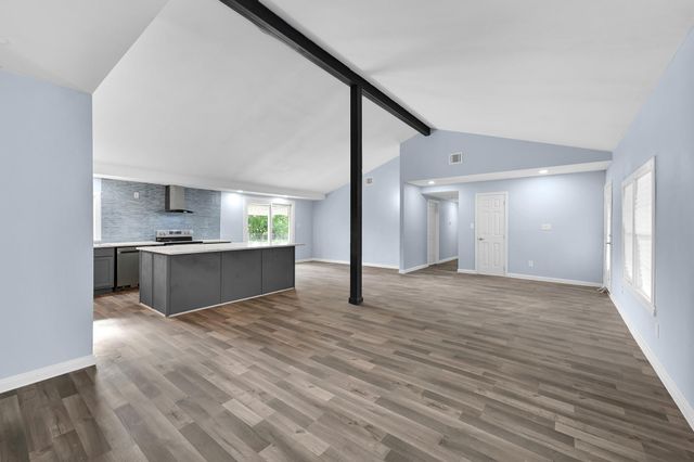 7508 Harlem Street, Baytown, TX 77521