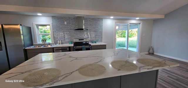 7508 Harlem Street, Baytown, TX 77521