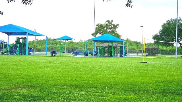 7508 Harlem Street, Baytown, TX 77521