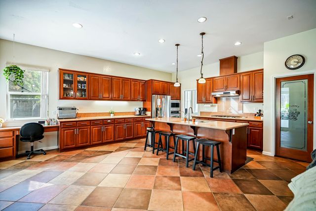1962 Belmont Pl, Manteca, CA 95337