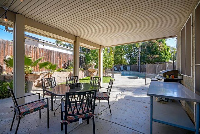 1962 Belmont Pl, Manteca, CA 95337