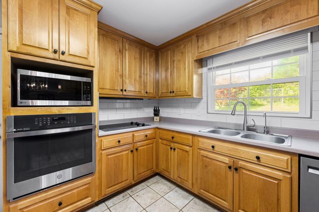 4105 Forest Plaza Drive, Hixson, TN 37343