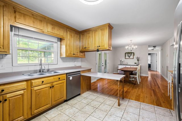 4105 Forest Plaza Drive, Hixson, TN 37343