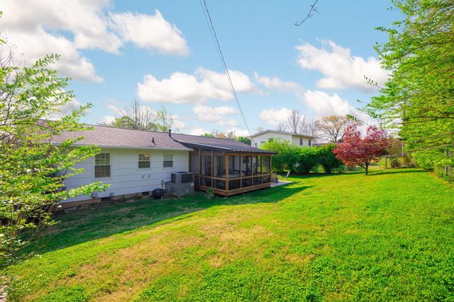 4105 Forest Plaza Drive, Hixson, TN 37343