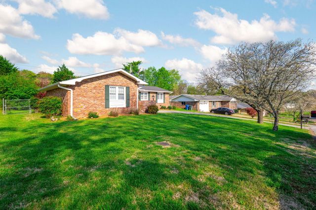 4105 Forest Plaza Drive, Hixson, TN 37343