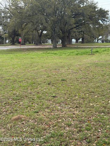 145 Crawford Street, Biloxi, MS 39530