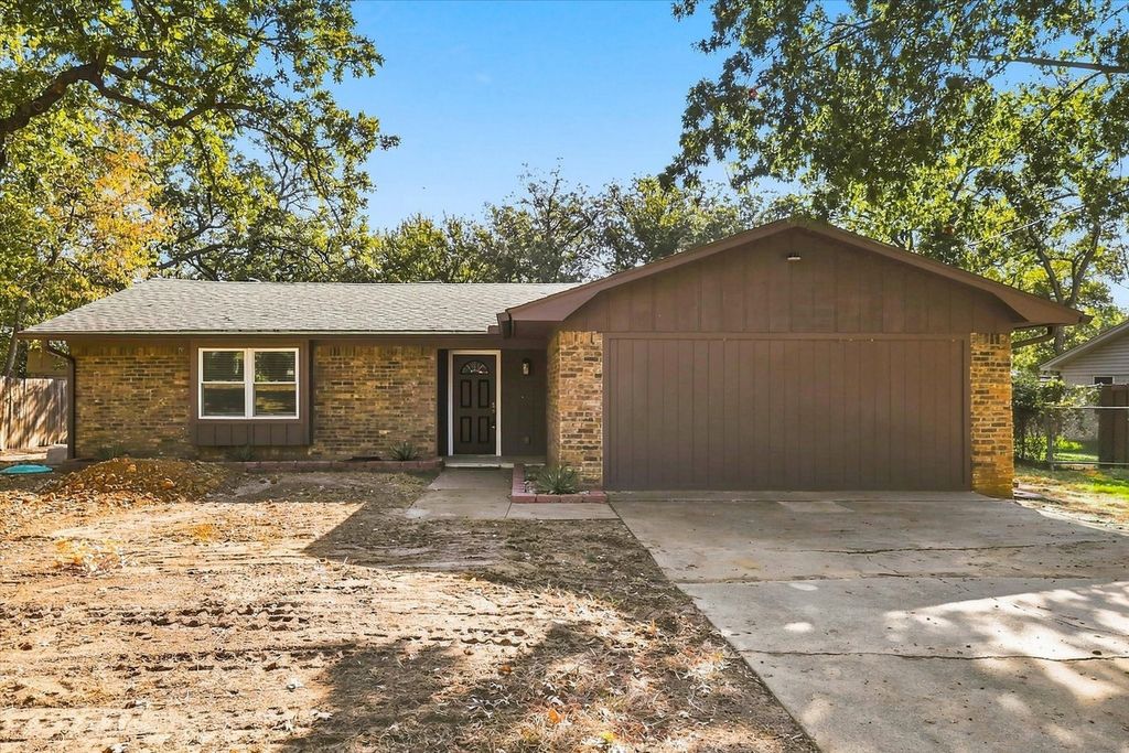 206 Hickory Lane, Hickory Creek, TX 75065 — photo 2