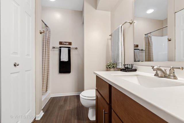1601 Westminster Drive 111, Naperville, IL 60563