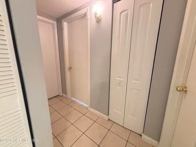 209 S 7TH Street 1, Jacksonville Beach, FL 32250