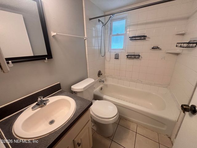 209 S 7TH Street 1, Jacksonville Beach, FL 32250