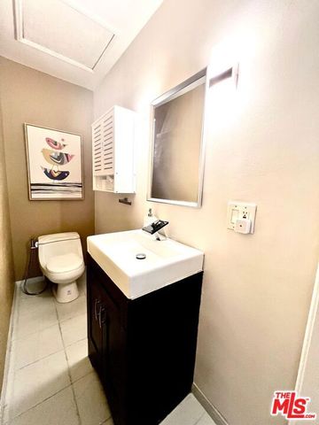 4340 Sepulveda Boulevard, Sherman Oaks, CA 91403