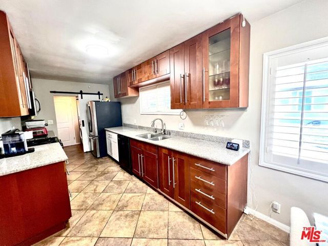 4340 Sepulveda Boulevard, Sherman Oaks, CA 91403