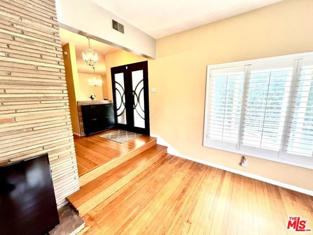 4340 Sepulveda Boulevard, Sherman Oaks, CA 91403