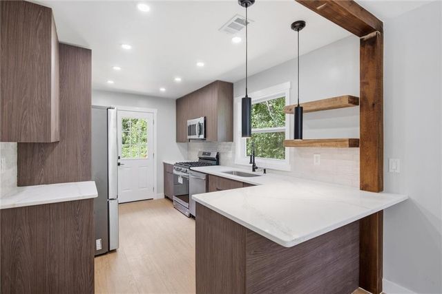 2531 Hood Avenue NW, Atlanta, GA 30318