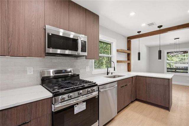 2531 Hood Avenue NW, Atlanta, GA 30318