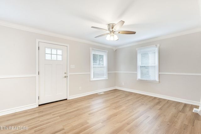 2730 Carson Ave, Knoxville, TN 37917