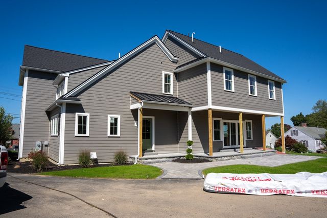 147 Highland St, Berlin, MA 01503