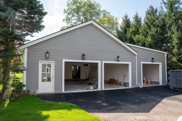 147 Highland St, Berlin, MA 01503
