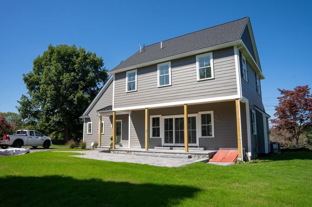 147 Highland St, Berlin, MA 01503