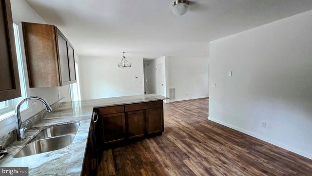 625 WEYMOUTH RD., Buena, NJ 08310