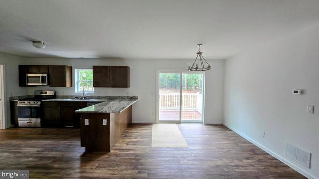 625 WEYMOUTH RD., Buena, NJ 08310