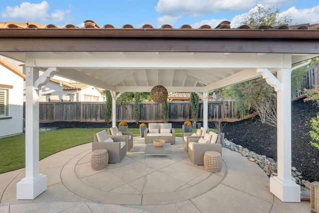 7277 Pitlochry Drive, Gilroy, CA 95020