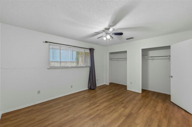 1706 Elmhurst DR A, Austin, TX 78741