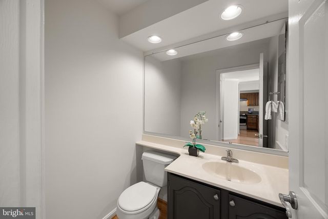 130 SUMMER VILLAGE DR, Annapolis, MD 21401