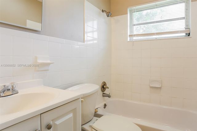 1565 NW 6th Avenue, Pompano Beach, FL 33060