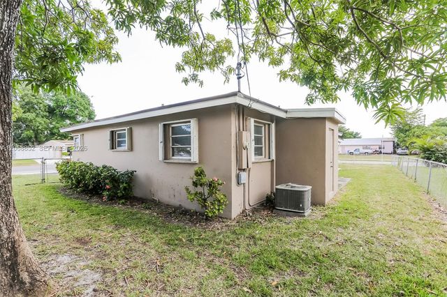 1565 NW 6th Avenue, Pompano Beach, FL 33060