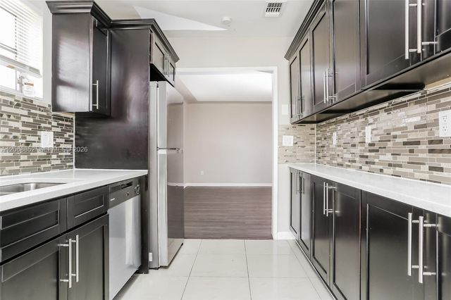 1565 NW 6th Avenue, Pompano Beach, FL 33060