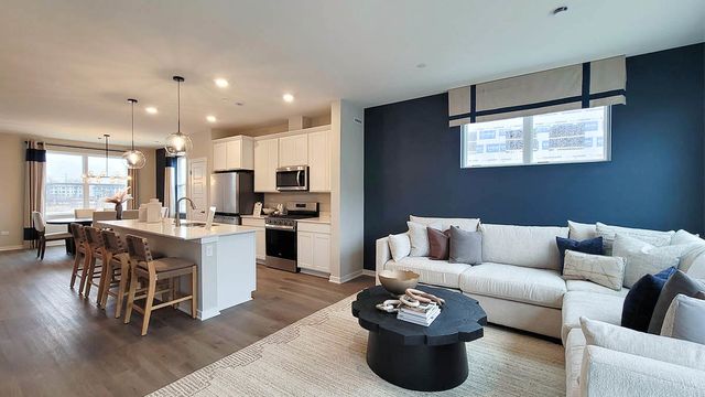 2227 Waters Edge Drive, Schaumburg, IL 60173