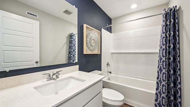 2227 Waters Edge Drive, Schaumburg, IL 60173