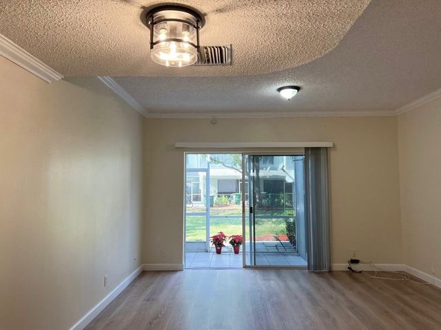 7835 Dixie Beach Cir 7835, Tamarac, FL 33321