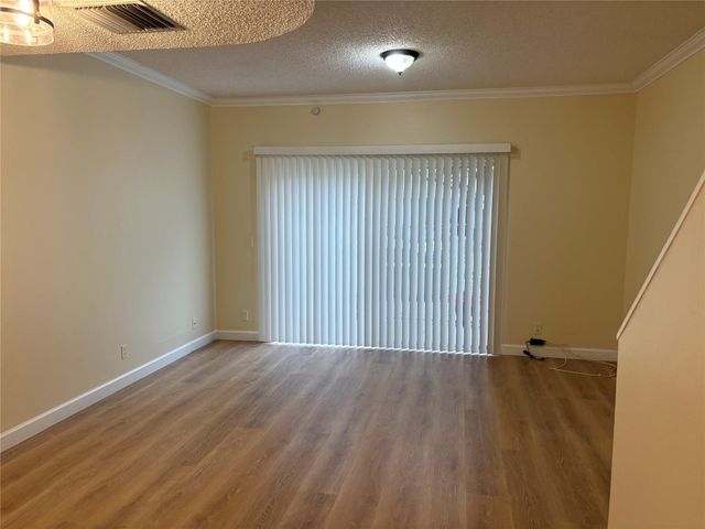 7835 Dixie Beach Cir 7835, Tamarac, FL 33321