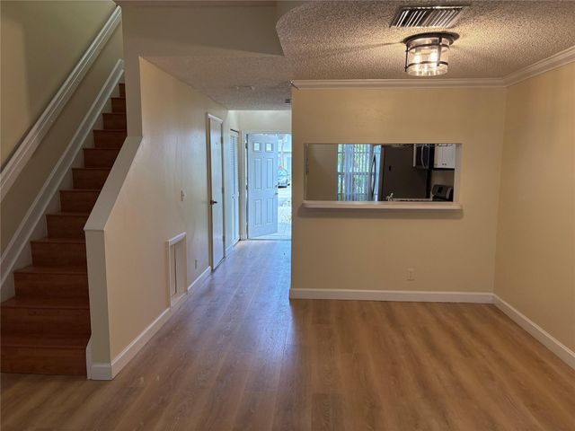 7835 Dixie Beach Cir 7835, Tamarac, FL 33321