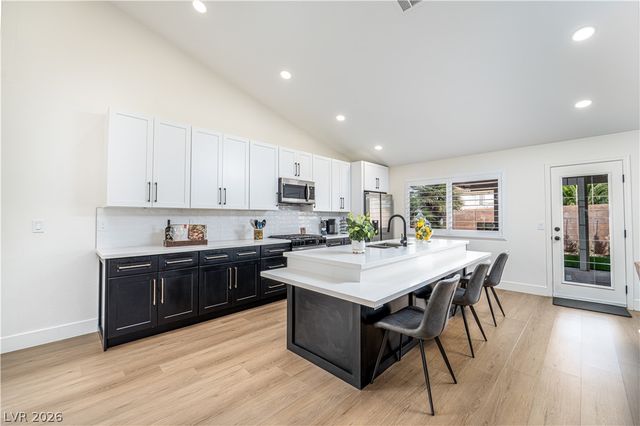 686 Pansy Place, Henderson, NV 89052