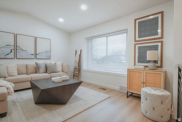 7 W RICE LN, Farmington, UT 84025