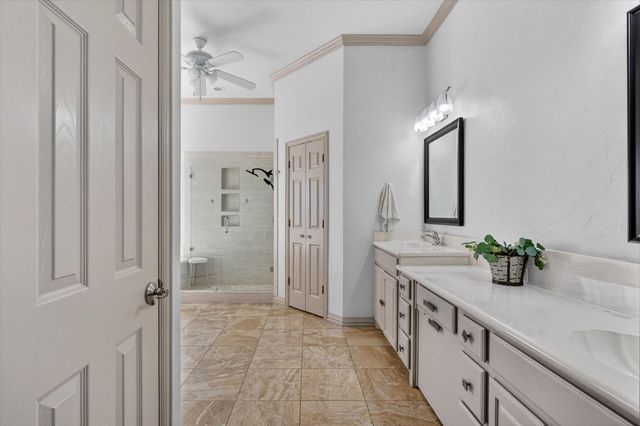 2410 Somerset, Midlothian, TX 76065