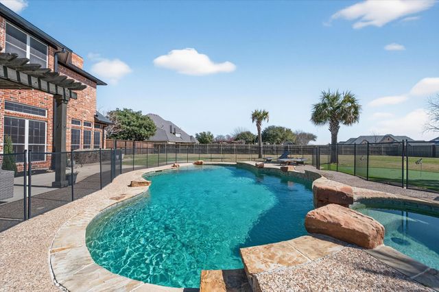 2410 Somerset, Midlothian, TX 76065