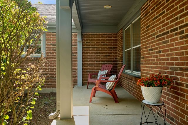 634 Raintree Road, Buffalo Grove, IL 60089