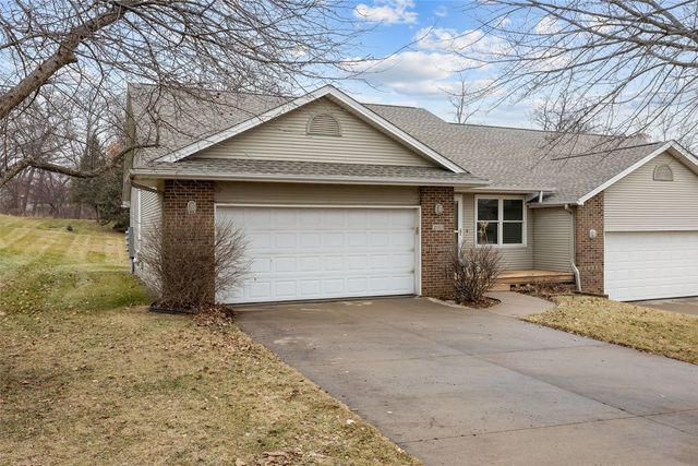 280 E Dovetail Drive, Coralville, IA 52241