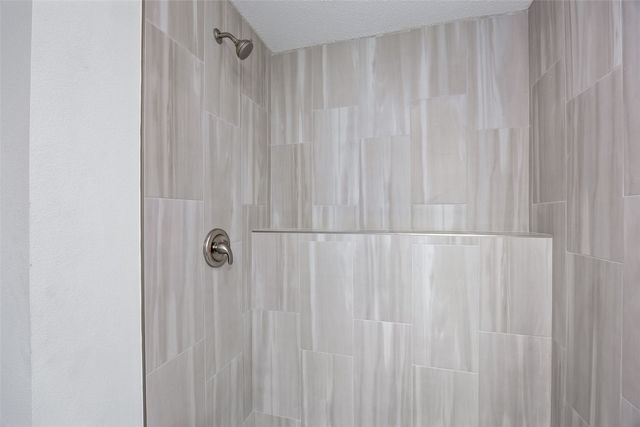 280 E Dovetail Drive, Coralville, IA 52241