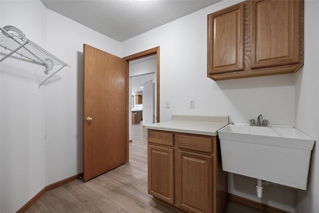 280 E Dovetail Drive, Coralville, IA 52241