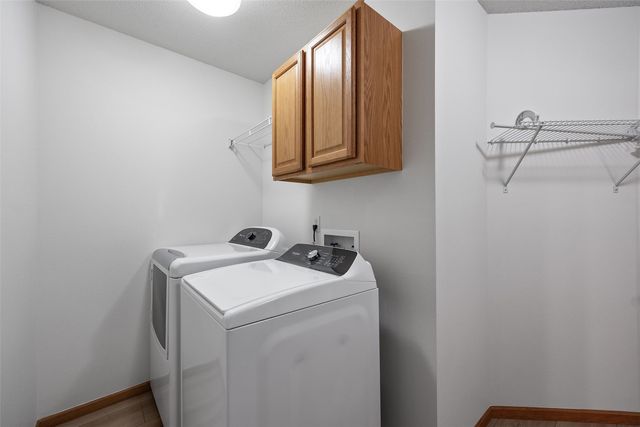 280 E Dovetail Drive, Coralville, IA 52241