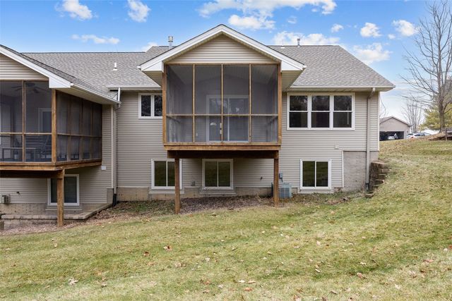280 E Dovetail Drive, Coralville, IA 52241