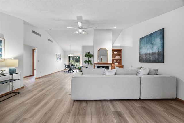 280 E Dovetail Drive, Coralville, IA 52241