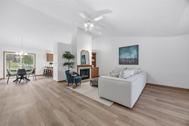 280 E Dovetail Drive, Coralville, IA 52241