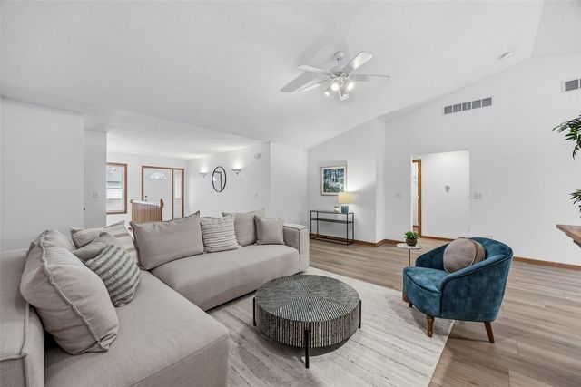 280 E Dovetail Drive, Coralville, IA 52241